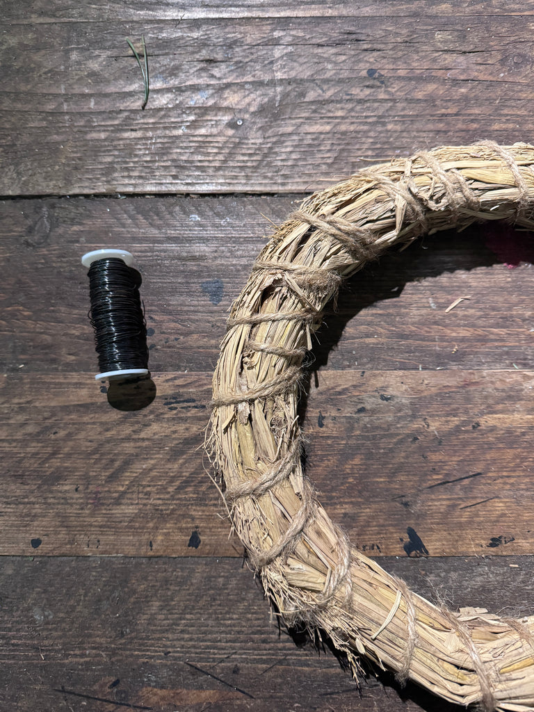 'Holidays Are Coming' DIY Wreath Kit